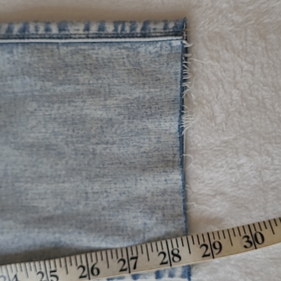 Frame Jean's with cutt-off hem, slender straight leg - Picture 7 of 8
